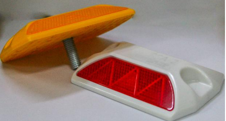 RSA 2 plastic road studs red and white and yellow with metal shank