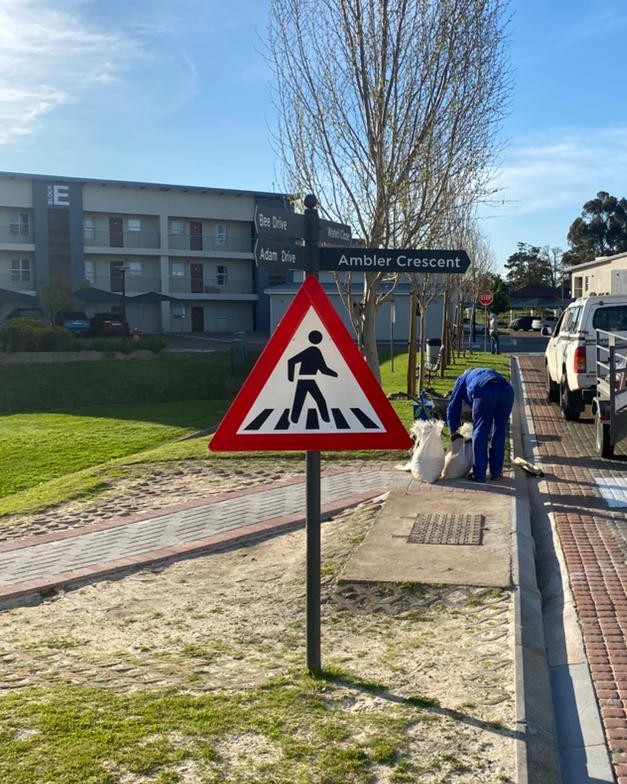 pedestrian-crossing-sign-on-galvanized-pole